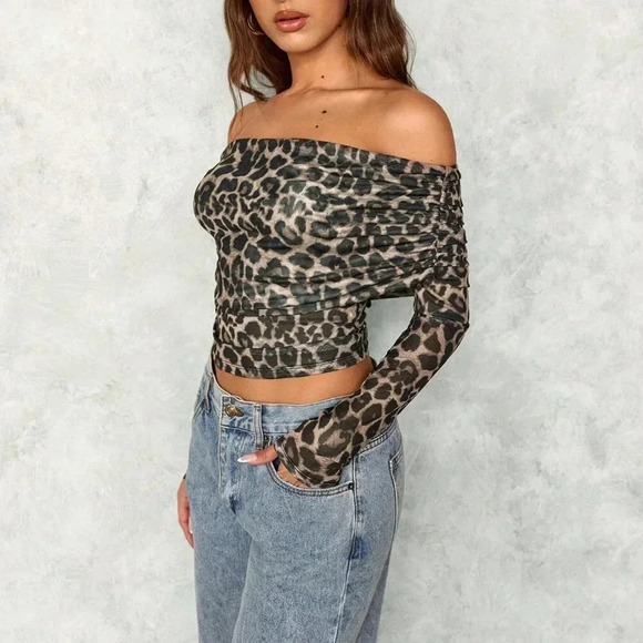 Multicolor Casual Women's Leopard Print Off-Shoulder Form-Fitting Top - Picture 2 of 5